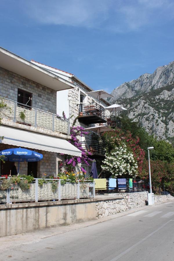 Apartments By The Sea Gradac, Makarska - 6661 Градац Экстерьер фото